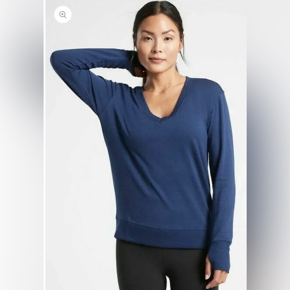 Athleta Sweaters - Athleta Sunrise V-Neck Sweater